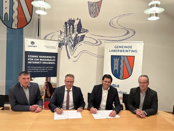 Kooperationsunterzeichnung Laberweinting